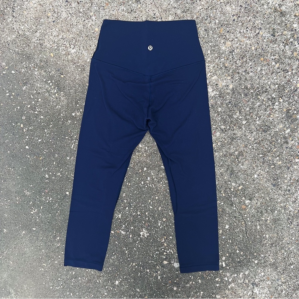 Lululemon Navy Blue Cropped Leggings High Waisted Capri Gym Tights Size 4 - Picture 4 of 12